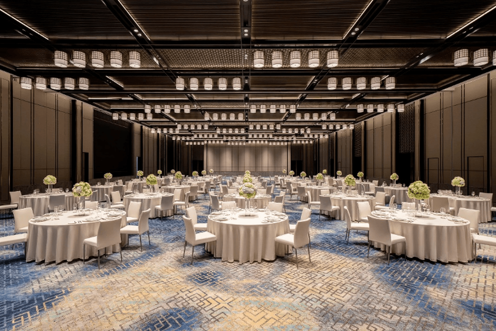 Không gian tổ chức đám cưới siêu sang nay có thể tìm thấy ở Hạ Long mà không phải bay vào Phú Quốc, Đà Nẵng hay đi nước ngoài.